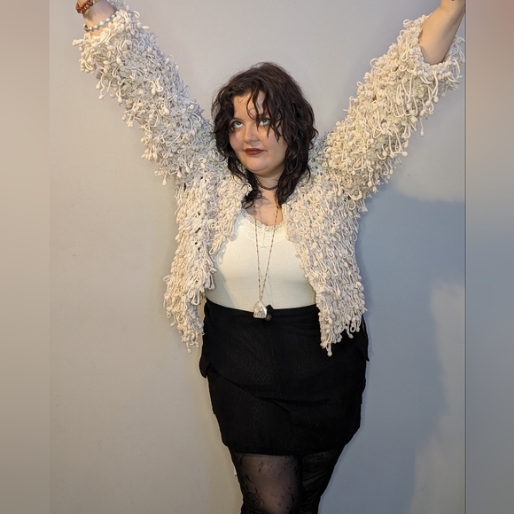 Shaggy Cardigan - Picture 3 of 5